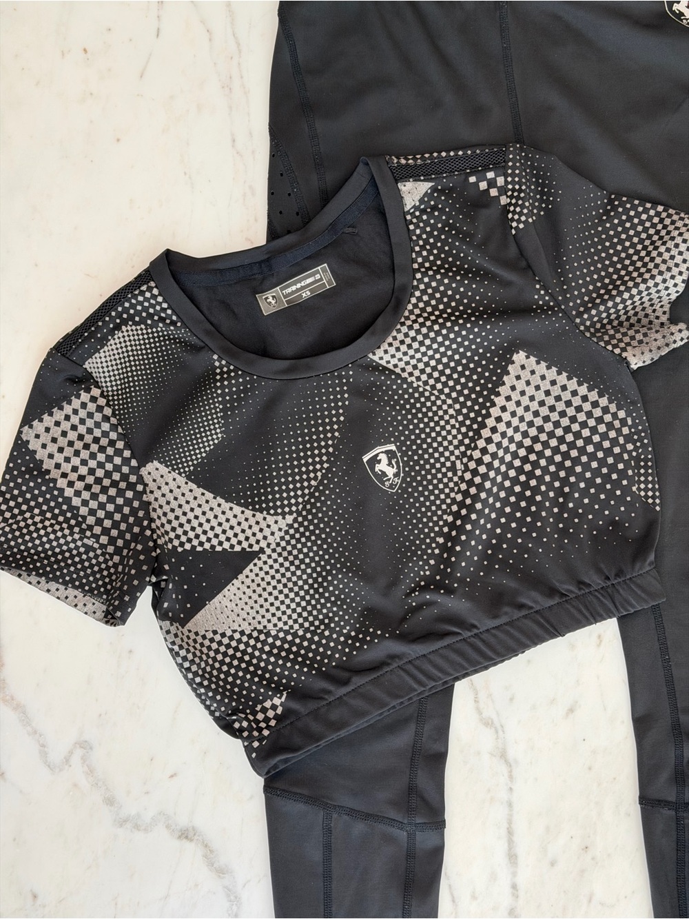 Authentic Ferrari Training Black Leggings & Cropped Top Set XS - Picture 2 of 10